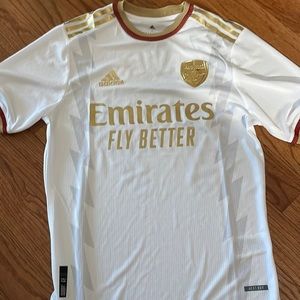Men’s Arsenal soccer jersey